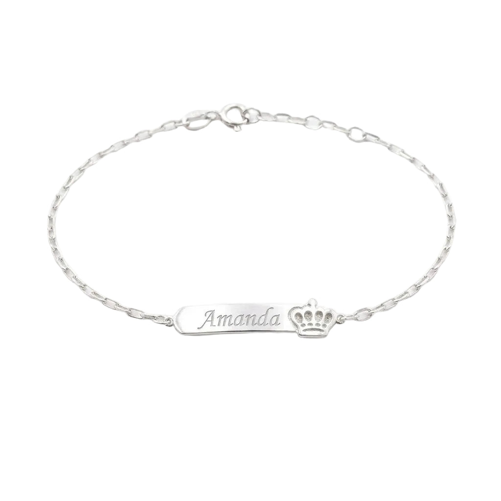 Pulseira infantil de prata 925 com plaquinha lisa para gravar nome e detalhe de coroa.